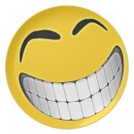 yellow_big_grin_smiley_face_dinner_plates-r8140fcef8cee468b8d3472ea2a50b0c6_ambb0_8byvr_512.jpg